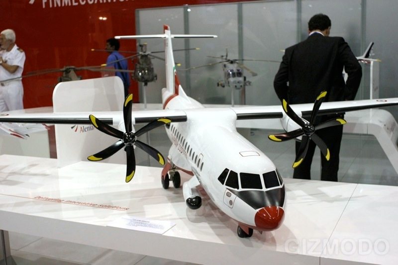 Illustration for article titled Dubai Air Show Has Most Amazing Aircraft and Weapon Models Ever